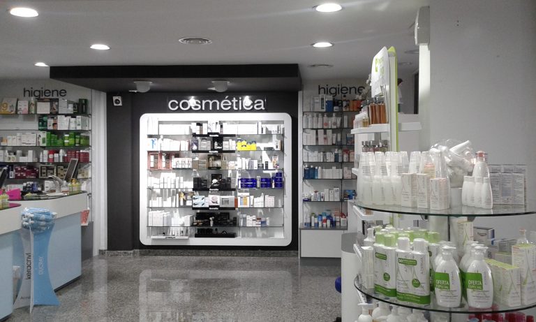 Equipamiento comercial de farmacias