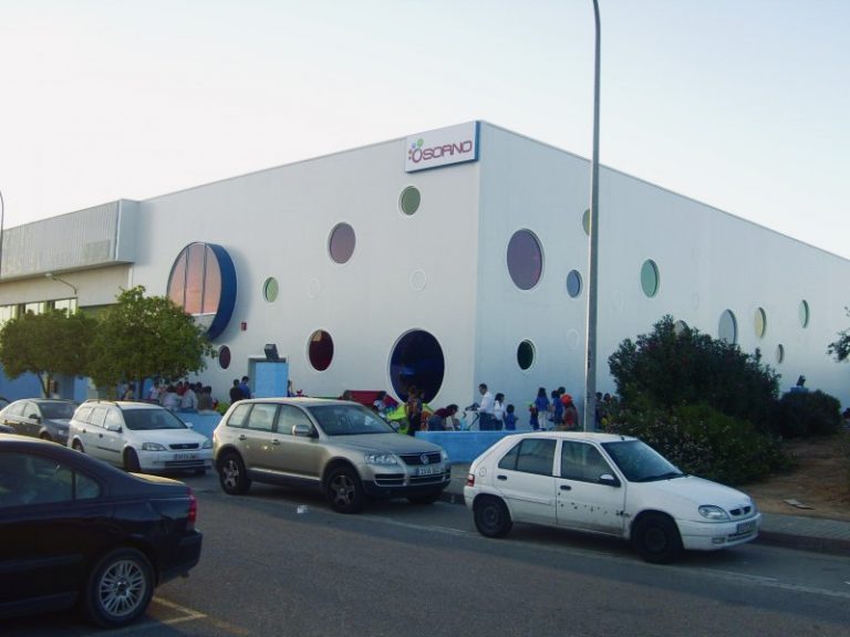 JUGUETERÍA PISA MAIRENA DEL ALJARAFE SEVILLA (2) Mobiliario para tiendas y comercios